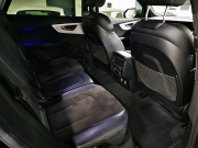 アウディ Q8 中古車