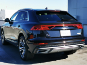 アウディ Q8 中古車