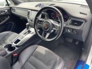 ポルシェ マカン 中古車