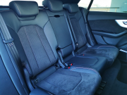 アウディ Q8 中古車