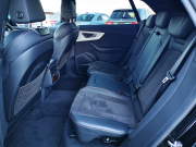 アウディ Q8 中古車