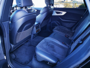 アウディ Q8 中古車