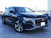 アウディ Q8 中古車