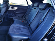 アウディ Q8 中古車