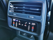 アウディ Q8 中古車