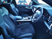 アウディ Q8 中古車