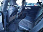 アウディ Q8 中古車