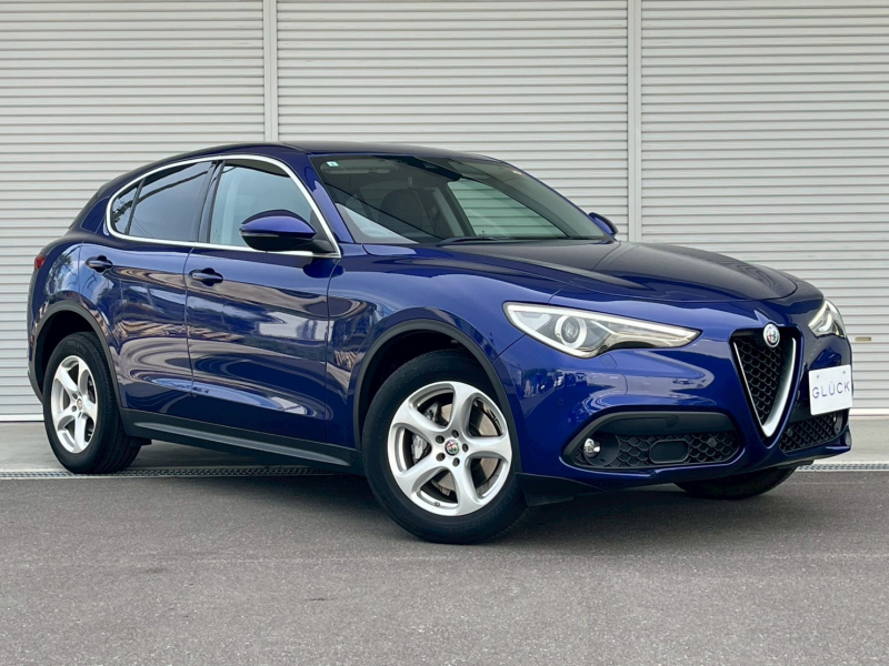 アルファロメオ ステルヴィオ 中古車