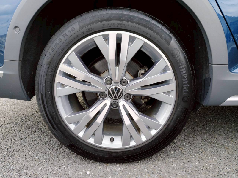 フォルクスワーゲン パサート 中古車