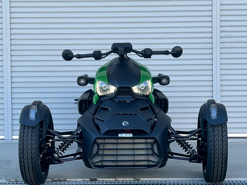 BRP can-nam 中古車