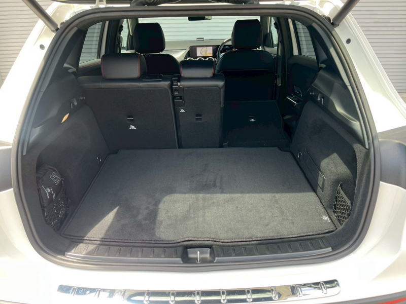 メルセデスベンツ GLA 中古車