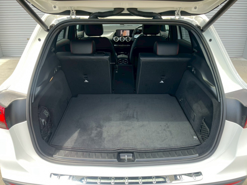 メルセデスベンツ GLA 中古車