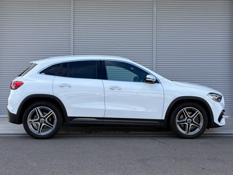 メルセデスベンツ GLA 中古車