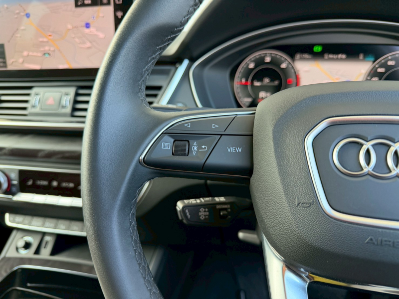 アウディ Q5 中古車
