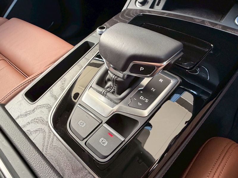 アウディ Q5 中古車