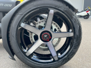BRP can-nam 中古車
