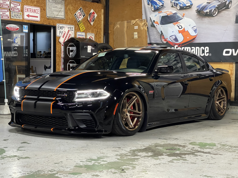 ダッジ チャージャー 新車aiデモカー Clエアサス Ferradaaw Sp 392 Wide Body 自社輸入 Dc Grp Plus Grp 赤ブレンボ6 サンルーフ 8 4uコネクトカープレイ オールインポート 中古車検索サイト バーチャルカーショップ