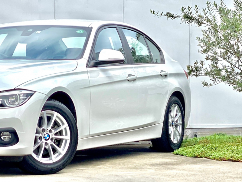 BMW 3シリーズ 中古車