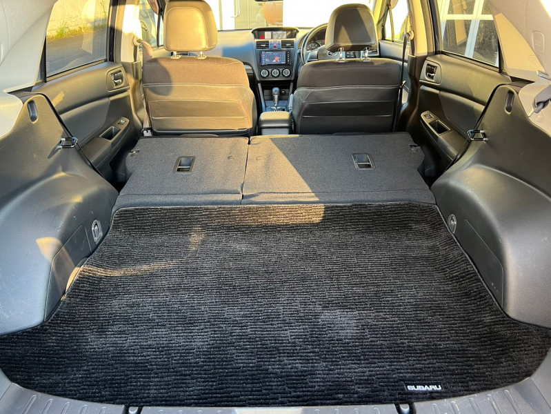 スバル インプレッサスポーツ 中古車