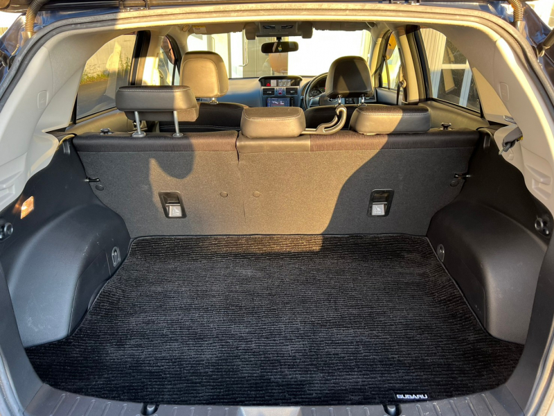 スバル インプレッサスポーツ 中古車