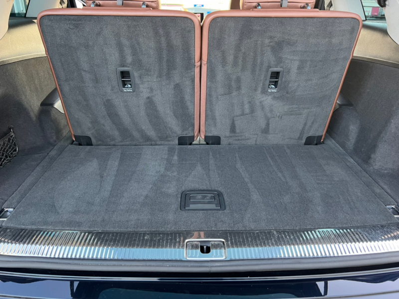 アウディ Q7 中古車