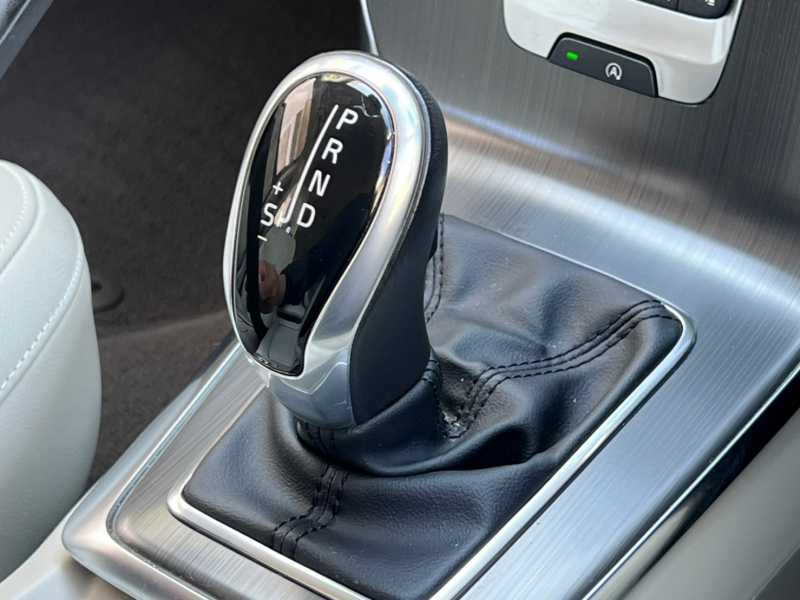 ボルボ V40 中古車