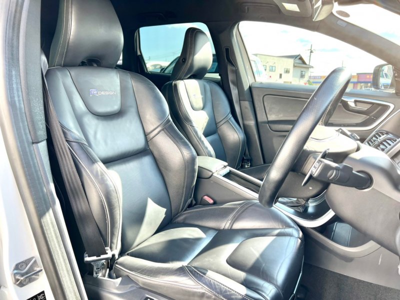 ボルボ XC60 中古車