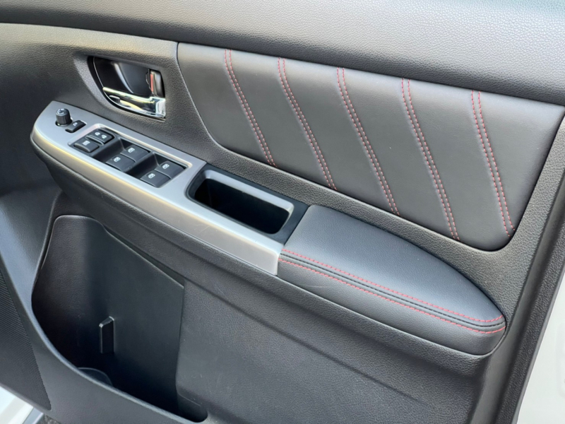 スバル WRX S4 中古車