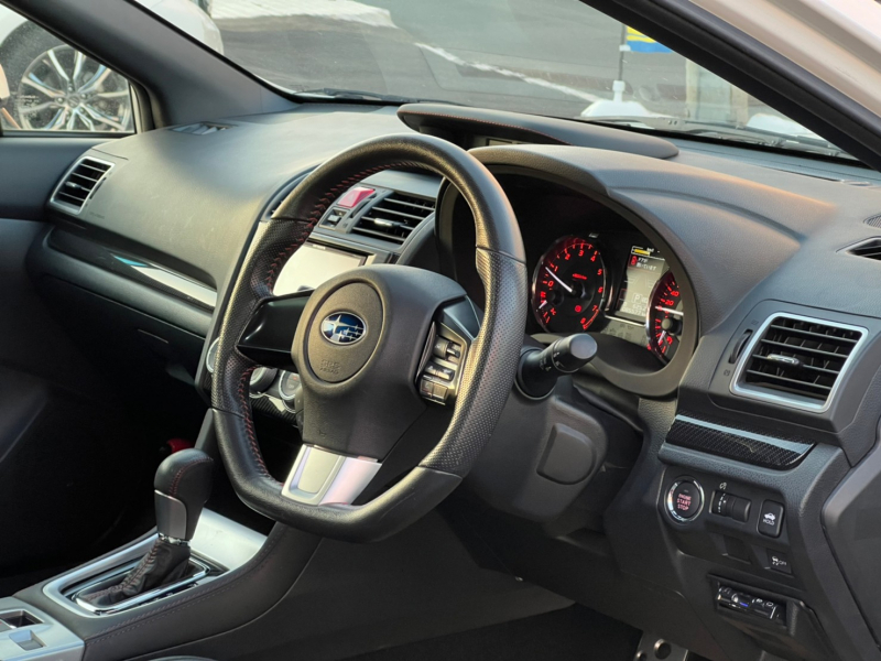 スバル WRX S4 中古車