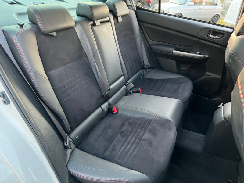 スバル WRX S4 中古車