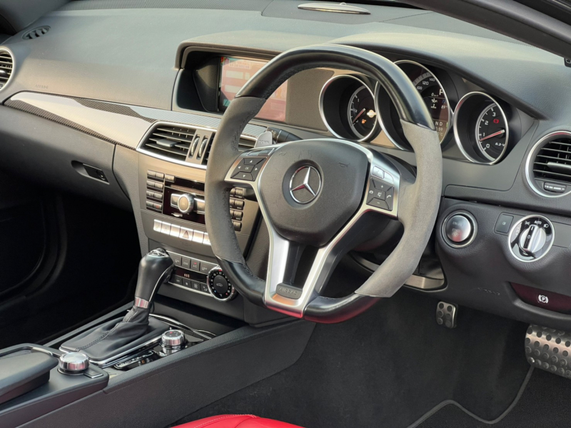 AMG Cクラス 中古車