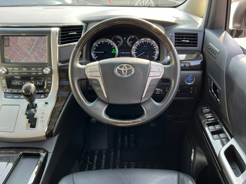 トヨタ ヴェルファイア 中古車