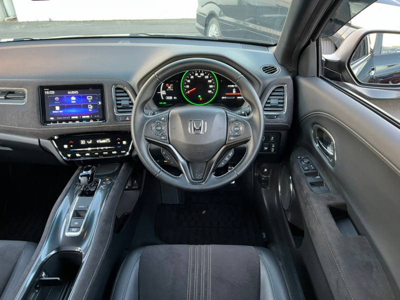 ホンダ ヴェゼル 中古車