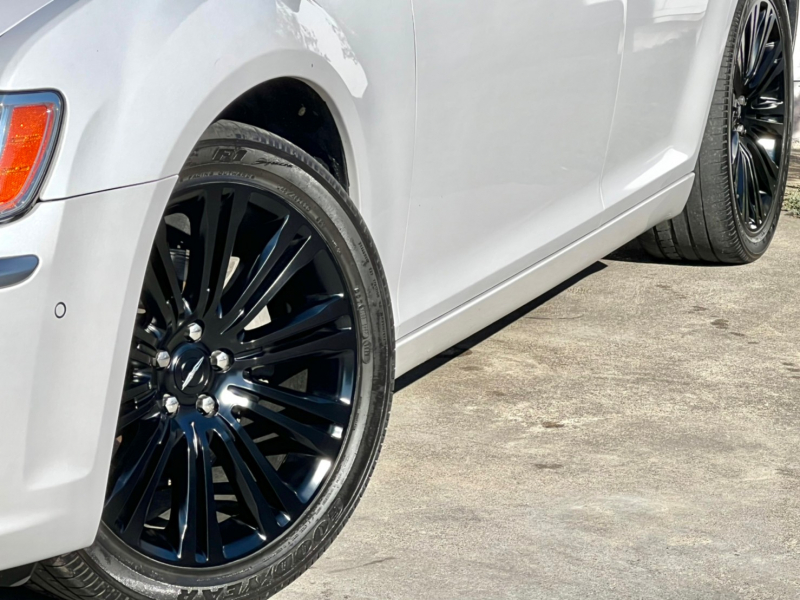 クライスラー 300C 中古車