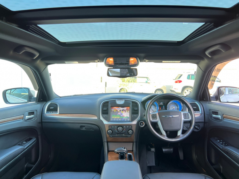 クライスラー 300C 中古車