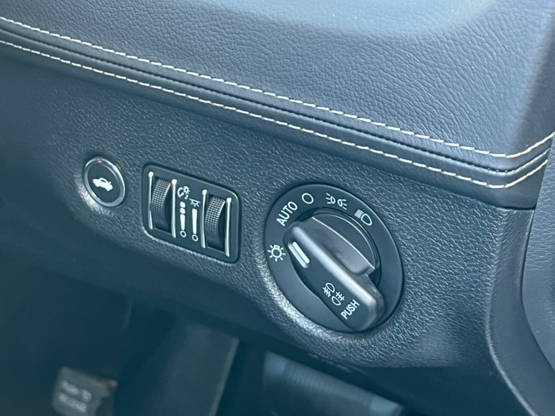 クライスラー 300C 中古車