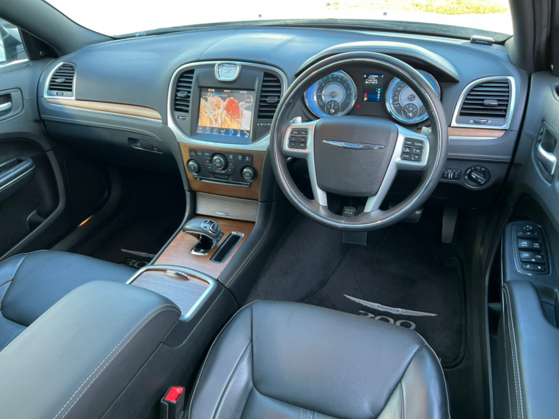 クライスラー 300C 中古車