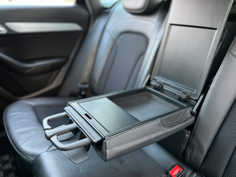 アウディ Q3 中古車