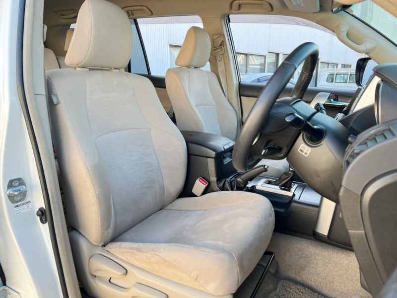 トヨタ ランドクルーザープラド 中古車