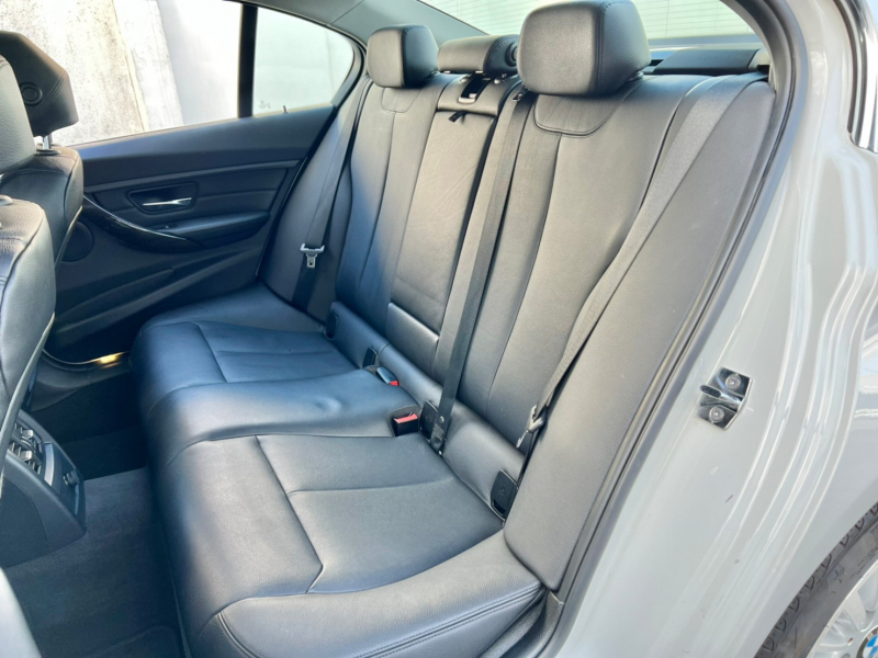 BMW 3シリーズ 中古車