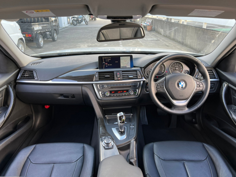 BMW 3シリーズ 中古車