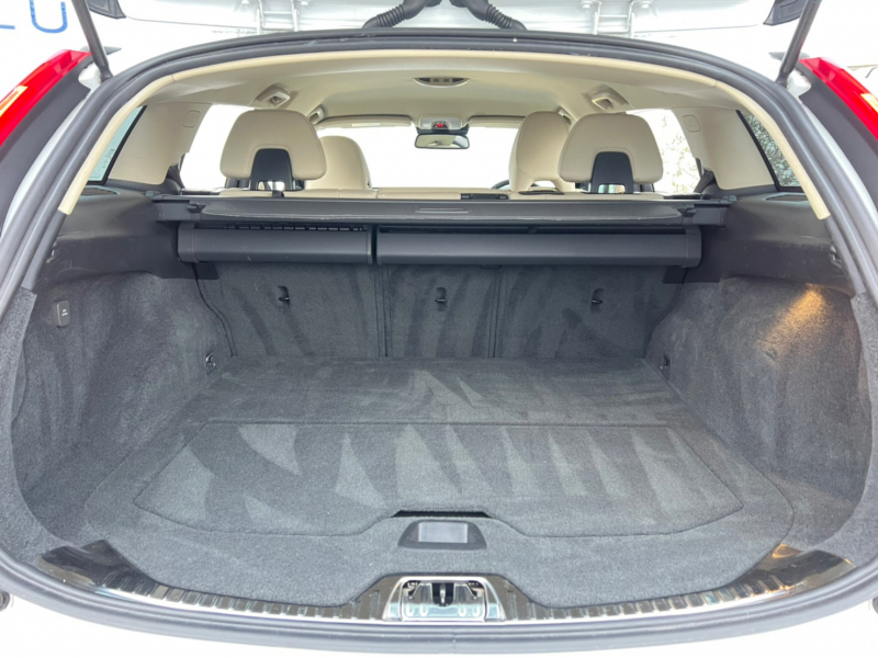 ボルボ V60 中古車