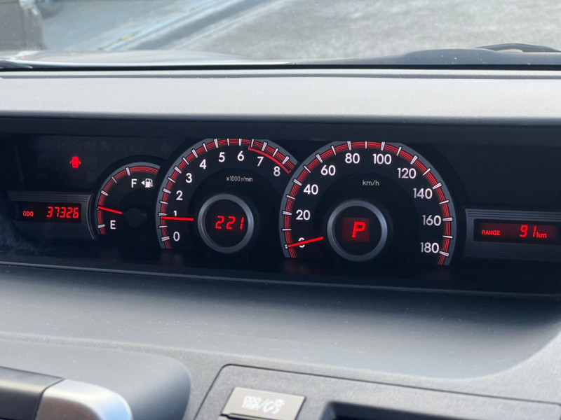 トヨタ VOXY 中古車