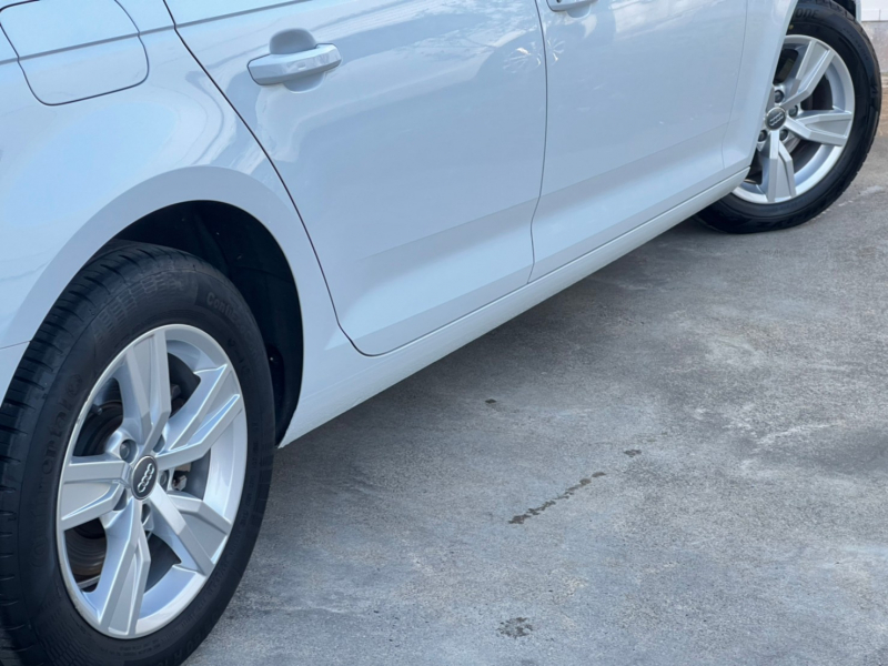 アウディ A4アバント 中古車