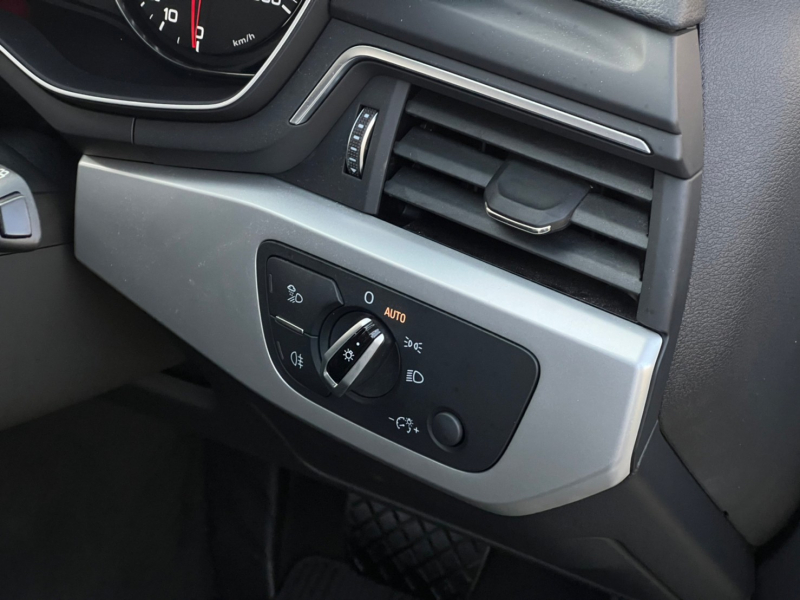 アウディ A4アバント 中古車