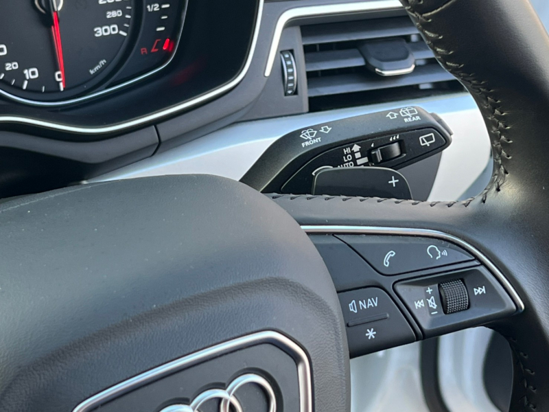 アウディ A4アバント 中古車