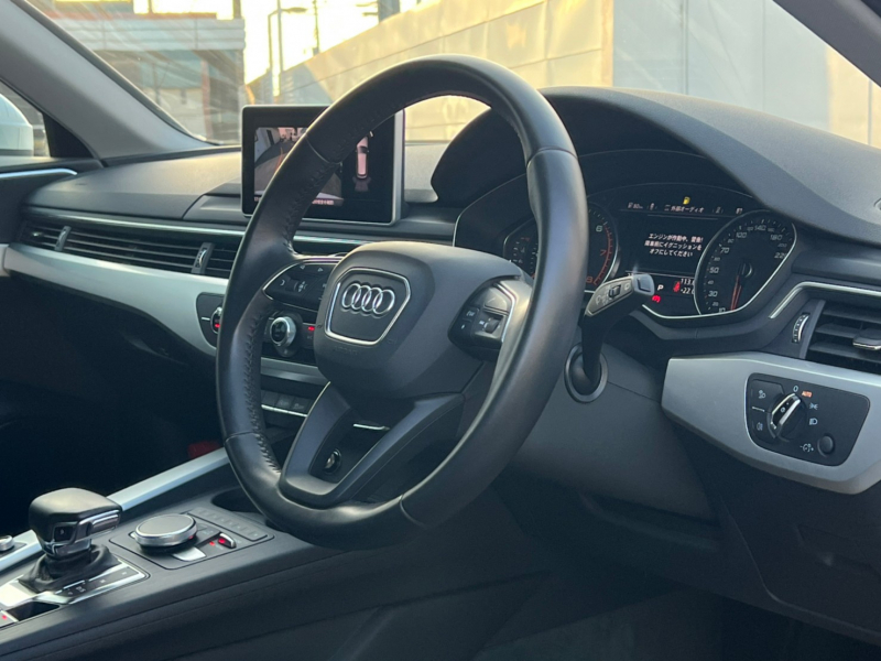 アウディ A4アバント 中古車