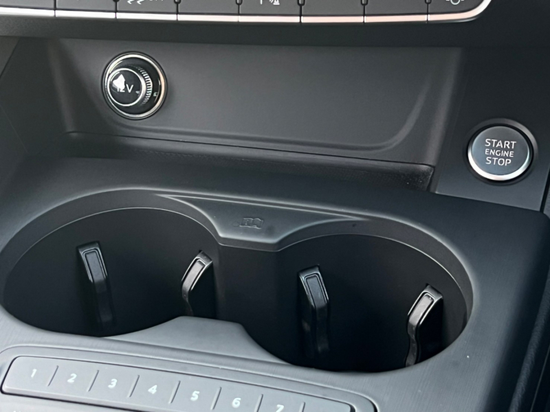 アウディ A4アバント 中古車