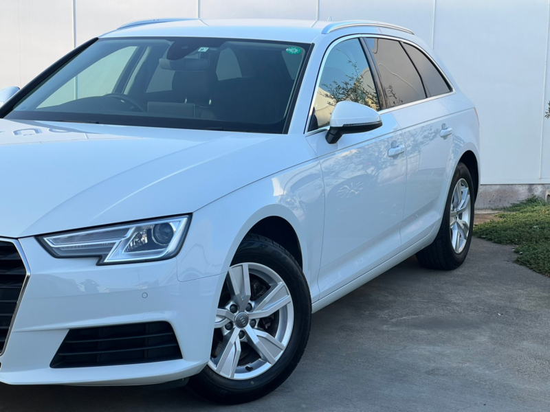 アウディ A4アバント 中古車