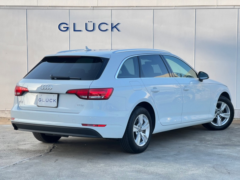 アウディ A4アバント 中古車